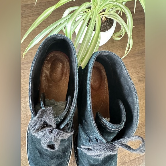 Clarks Unstructured Women's Lace Up Suede Ankle Booties with Block Heel size 11 - Picture 5 of 8